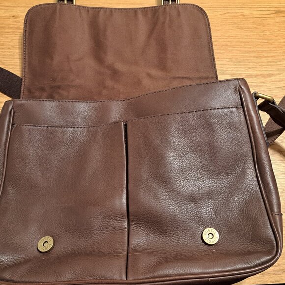 Mens Fossil Messenger Bag - Picture 3 of 8